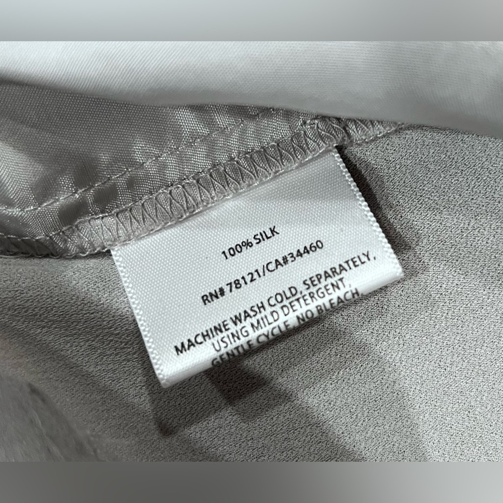NWOT Eileen Fisher 100% Silk Tapered Cropped Trouser Pant Light Gray XS - Picture 7 of 10